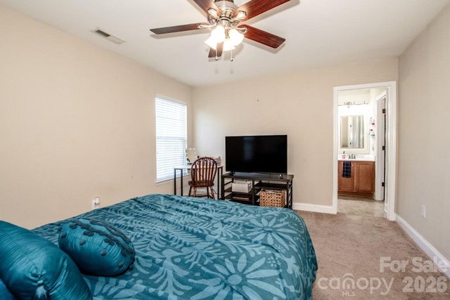 4151 Kenton Glenn Court NW, Concord, NC 28027