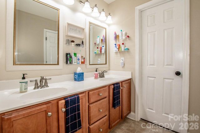 4151 Kenton Glenn Court NW, Concord, NC 28027