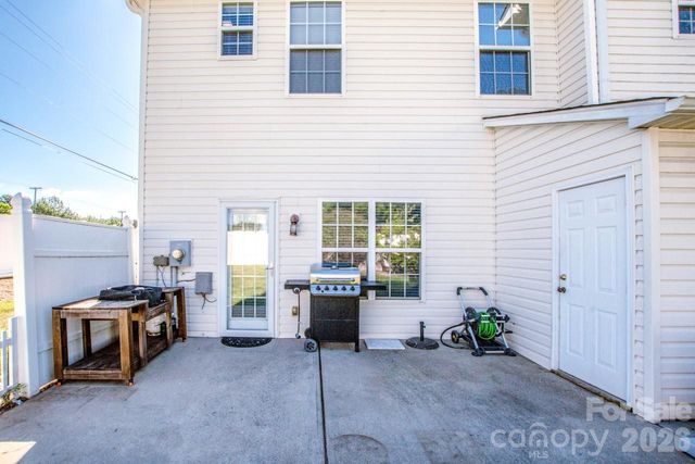 4151 Kenton Glenn Court NW, Concord, NC 28027