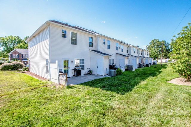4151 Kenton Glenn Court NW, Concord, NC 28027