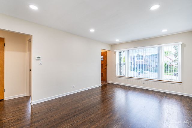 6126 N Naples Avenue, Chicago, IL 60631