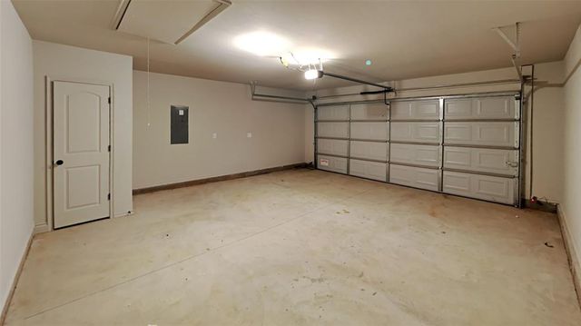 10528 NW 41st Street, Yukon, OK 73099