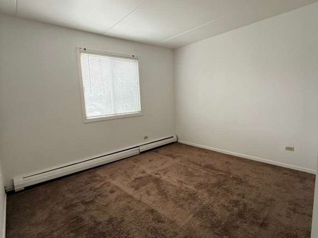 8108 WATERBURY Court 407, Woodridge, IL 60517