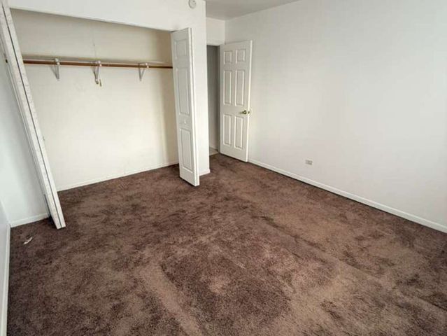 8108 WATERBURY Court 407, Woodridge, IL 60517