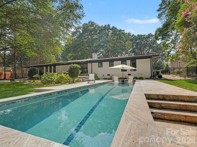 811 Lansdowne Road, Charlotte, NC 28270