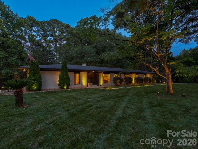 811 Lansdowne Road, Charlotte, NC 28270
