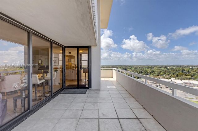 2000 Towerside Ter PH11, Miami, FL 33138