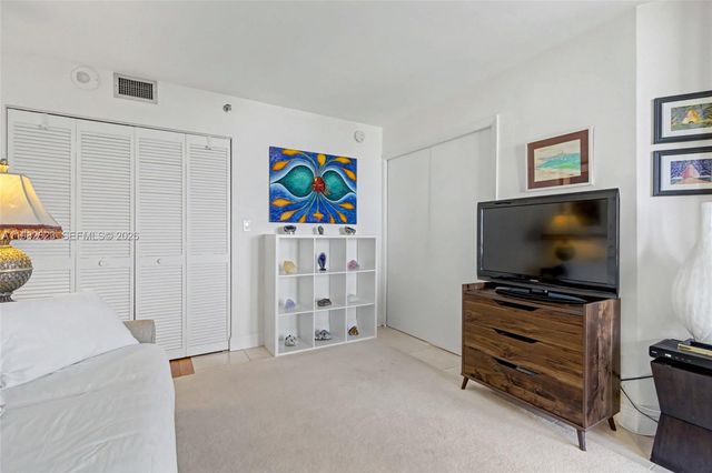 2000 Towerside Ter PH11, Miami, FL 33138