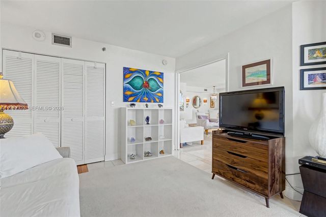 2000 Towerside Ter PH11, Miami, FL 33138