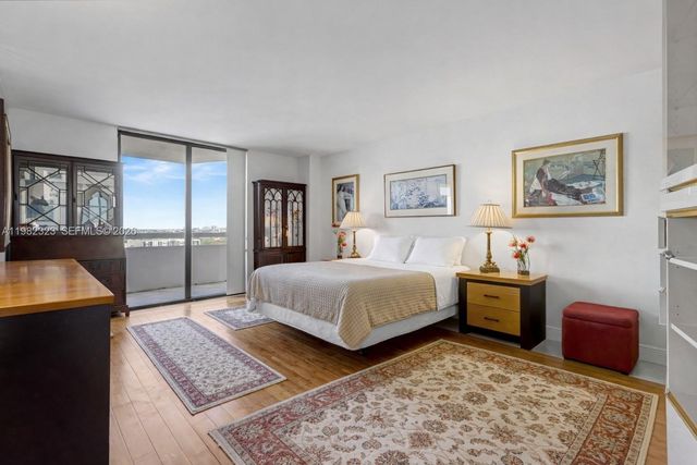 2000 Towerside Ter PH11, Miami, FL 33138