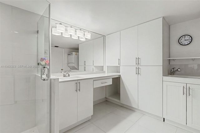 2000 Towerside Ter PH11, Miami, FL 33138