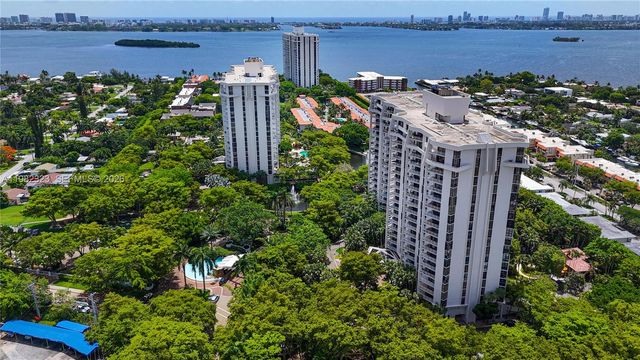 2000 Towerside Ter PH11, Miami, FL 33138