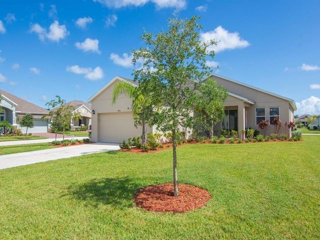 1490 Carriage Court, Vero Beach, FL 32966