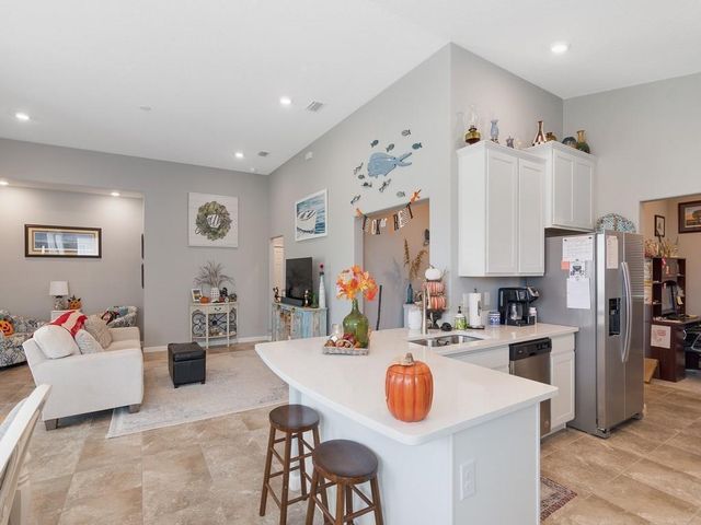 1490 Carriage Court, Vero Beach, FL 32966