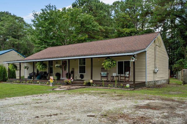 1157 Old 30 Road, Maysville, NC 28555