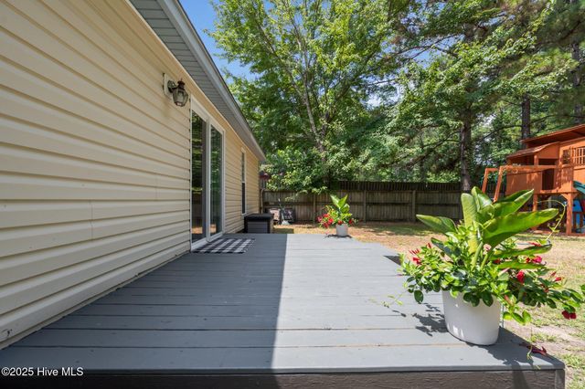 1157 Old 30 Road, Maysville, NC 28555