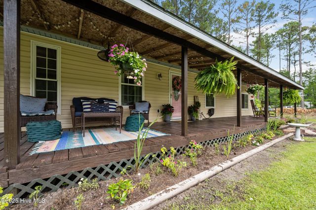 1157 Old 30 Road, Maysville, NC 28555