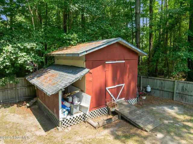1157 Old 30 Road, Maysville, NC 28555