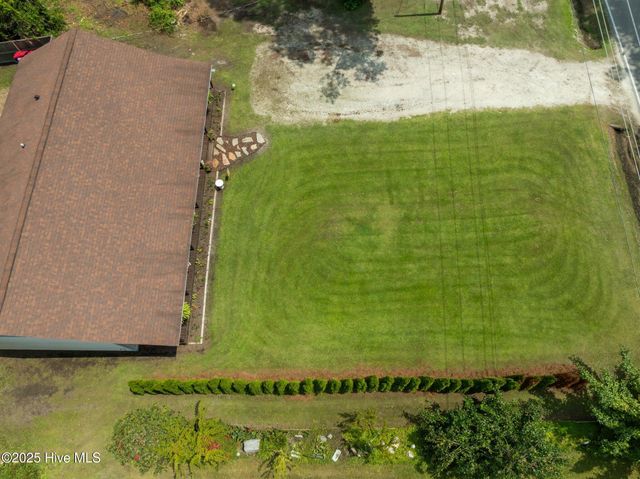 1157 Old 30 Road, Maysville, NC 28555