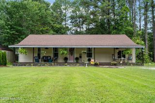 1157 Old 30 Road, Maysville, NC 28555