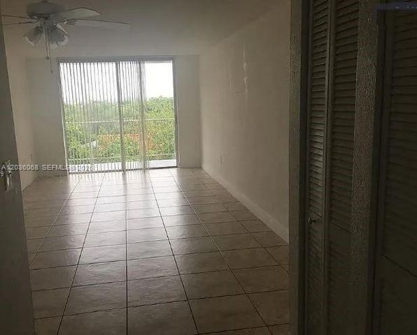 1805 Sans Souci Blvd 506, North Miami, FL 33181