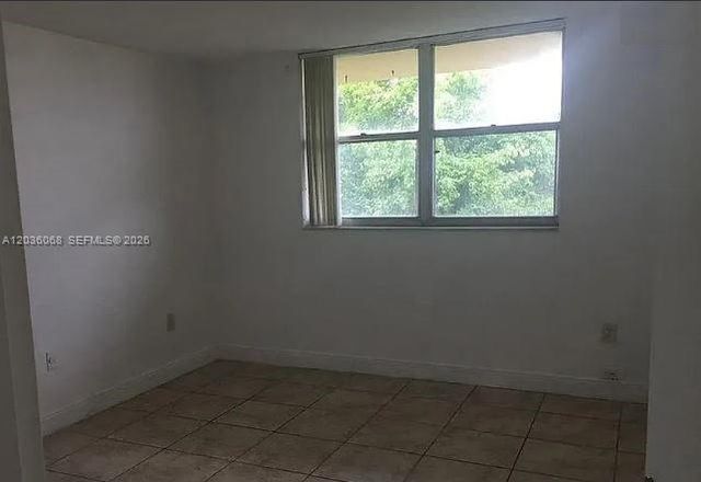 1805 Sans Souci Blvd 506, North Miami, FL 33181
