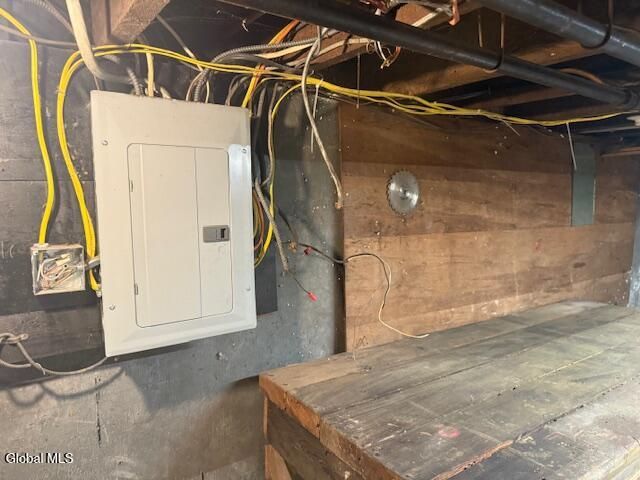 42 Warsaw Avenue, Mechanicville, NY 12118