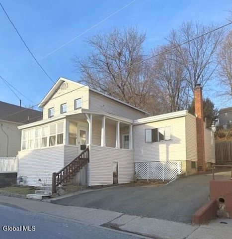 42 Warsaw Avenue, Mechanicville, NY 12118