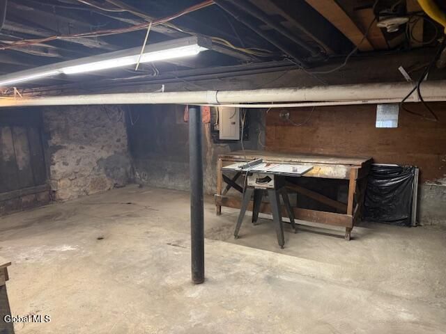 42 Warsaw Avenue, Mechanicville, NY 12118