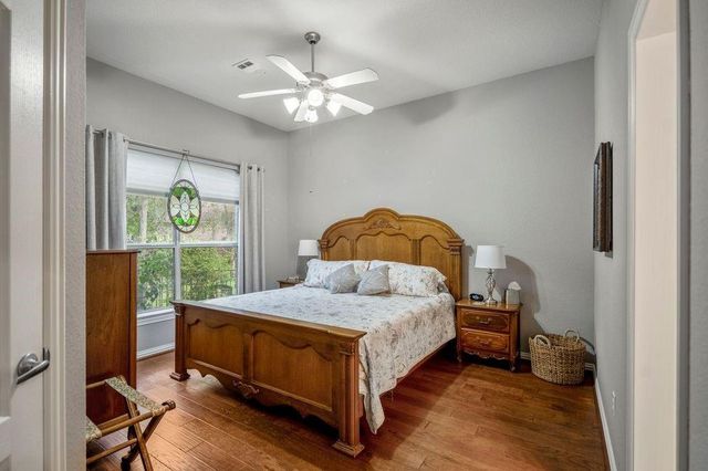 26 Brookgreen Circle S, Montgomery, TX 77356