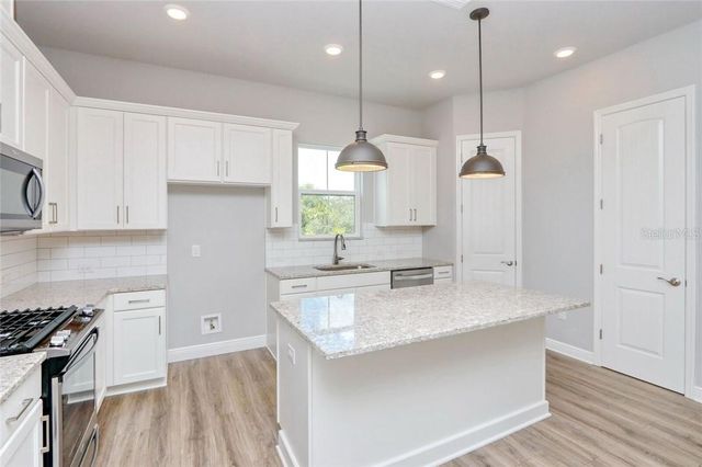 3803 W CLEVELAND STREET, Tampa, FL 33609