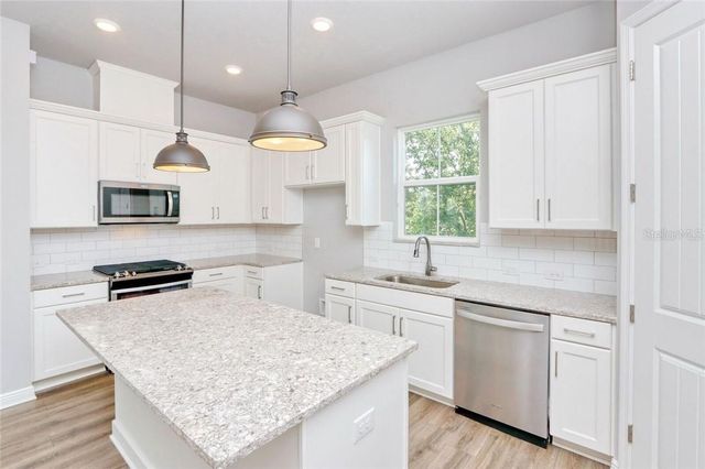 3803 W CLEVELAND STREET, Tampa, FL 33609