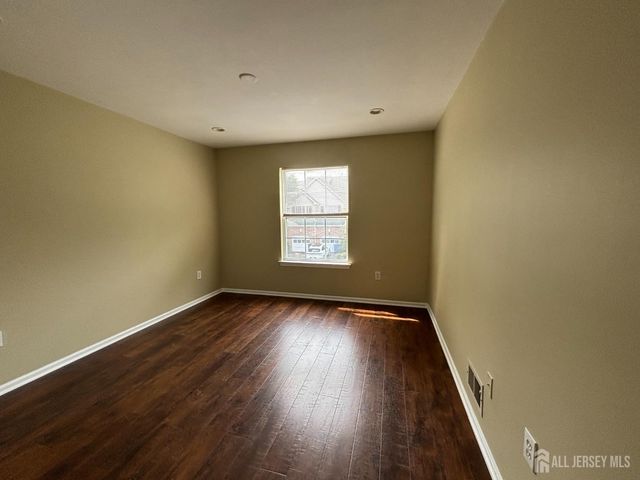 107 Amy Drive, North Brunswick, NJ 08902