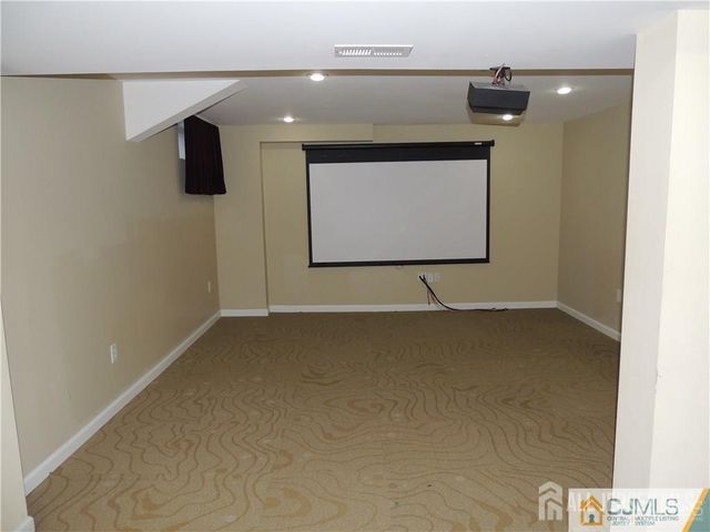 107 Amy Drive, North Brunswick, NJ 08902