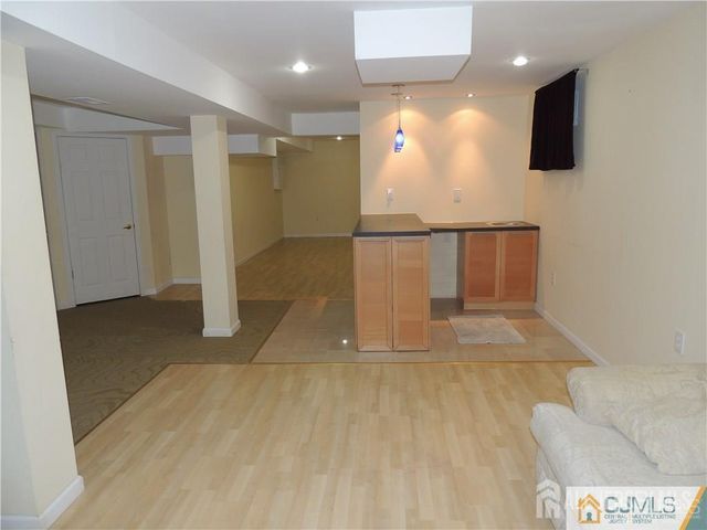 107 Amy Drive, North Brunswick, NJ 08902