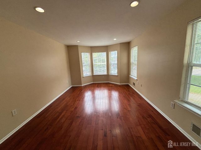 107 Amy Drive, North Brunswick, NJ 08902