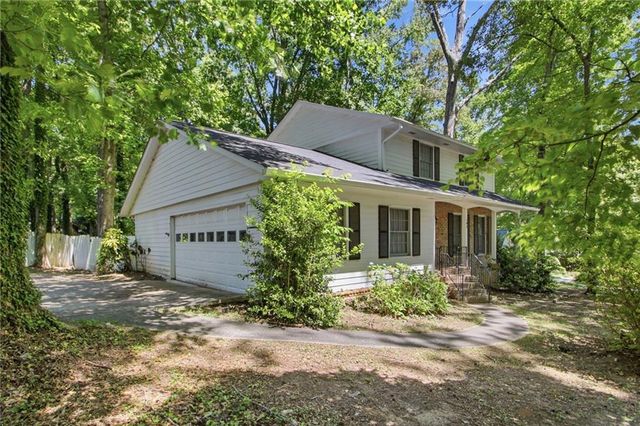 103 Creek Bed Court, Peachtree City, GA 30269