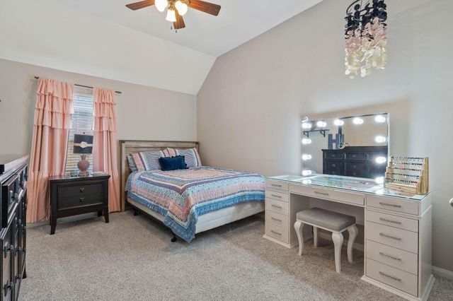 2504 N Yorkchase Lane, Conroe, TX 77304