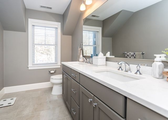 22 Grove Street 2, Waltham, MA 02453