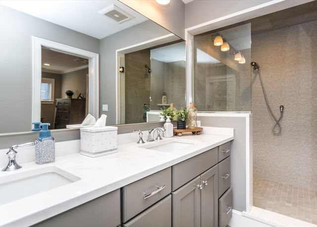 22 Grove Street 2, Waltham, MA 02453