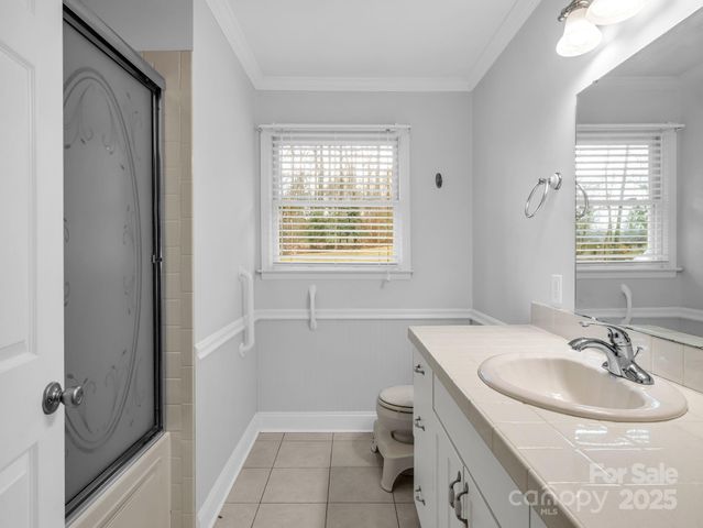 136 Old Tanglewood Trail, Hendersonville, NC 28739