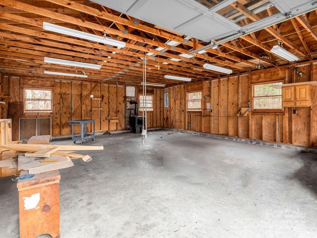 136 Old Tanglewood Trail, Hendersonville, NC 28739