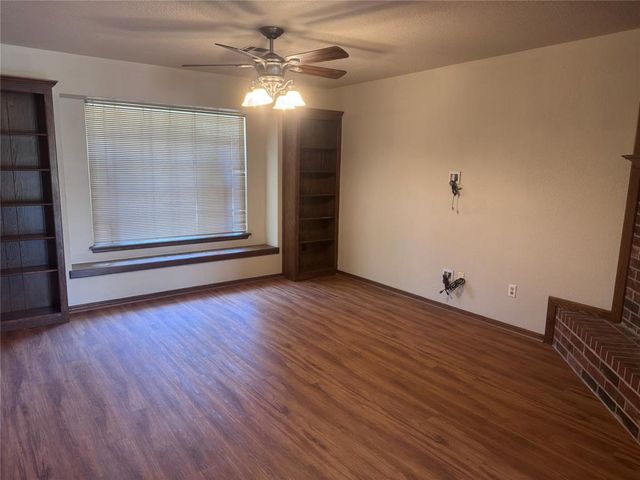 2900 Green Canyon Drive, Edmond, OK 73013