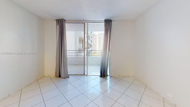 500 Three Islands Blvd 822, Hallandale Beach, FL 33009
