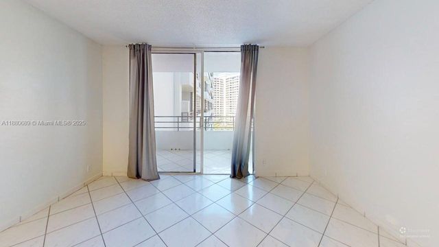 500 Three Islands Blvd 822, Hallandale Beach, FL 33009