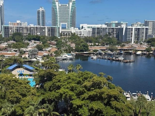 500 Three Islands Blvd 822, Hallandale Beach, FL 33009