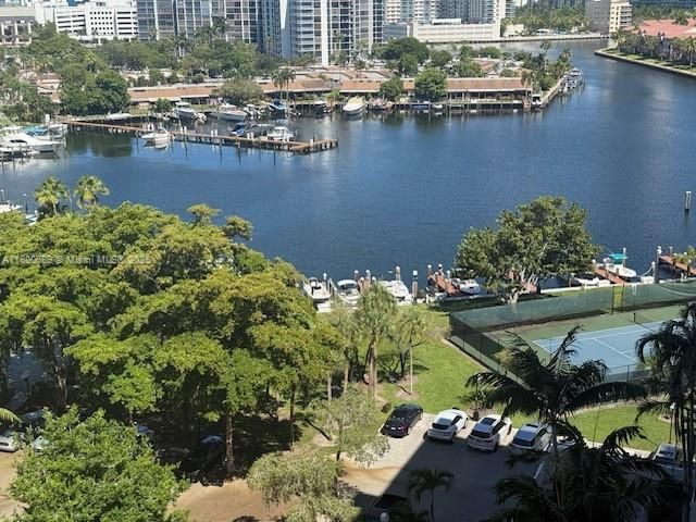 500 Three Islands Blvd 822, Hallandale Beach, FL 33009