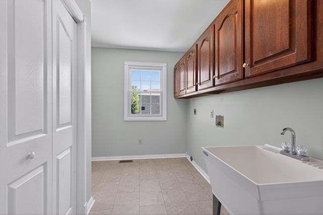 725 Sovereign Drive, Richmond, KY 40475