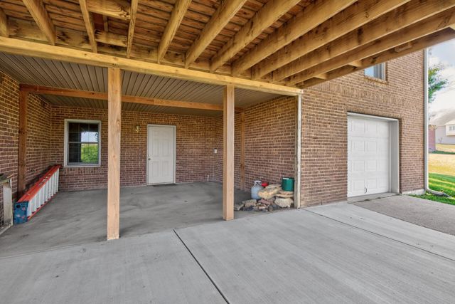 725 Sovereign Drive, Richmond, KY 40475