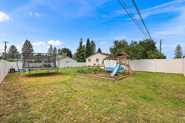 1002 E Percival St, Medical Lake, WA 99022